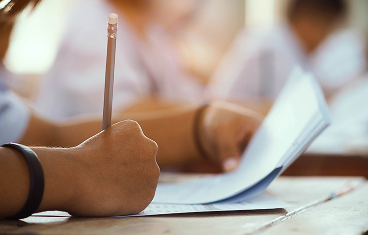 CBSE 10th Result 2025: Sarkari Result Date, Direct Link & How to Check exam sarkari result info 10th 2025 cbse